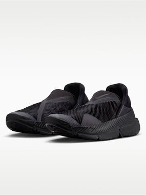 Nike Go FlyEase Men’s Slip-On Sneakers, size 9